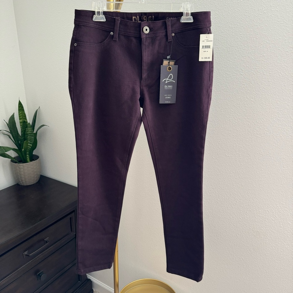 NWT DL1961 Plum Skinny Jeans - Low/Mid Rise - Size 31